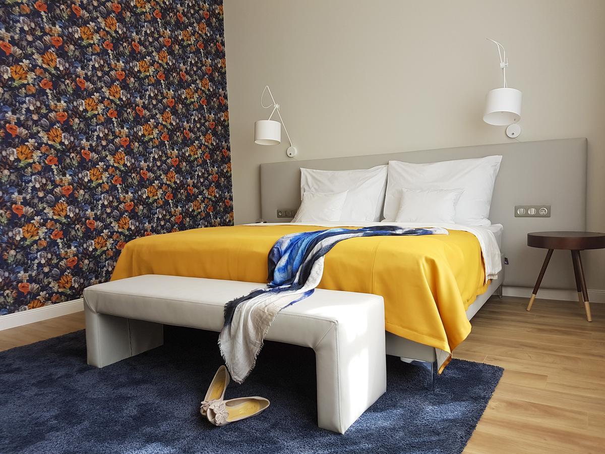 Ditlin Boutique Hotel Pápa Extérieur photo