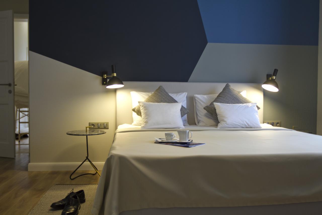 Ditlin Boutique Hotel Pápa Extérieur photo